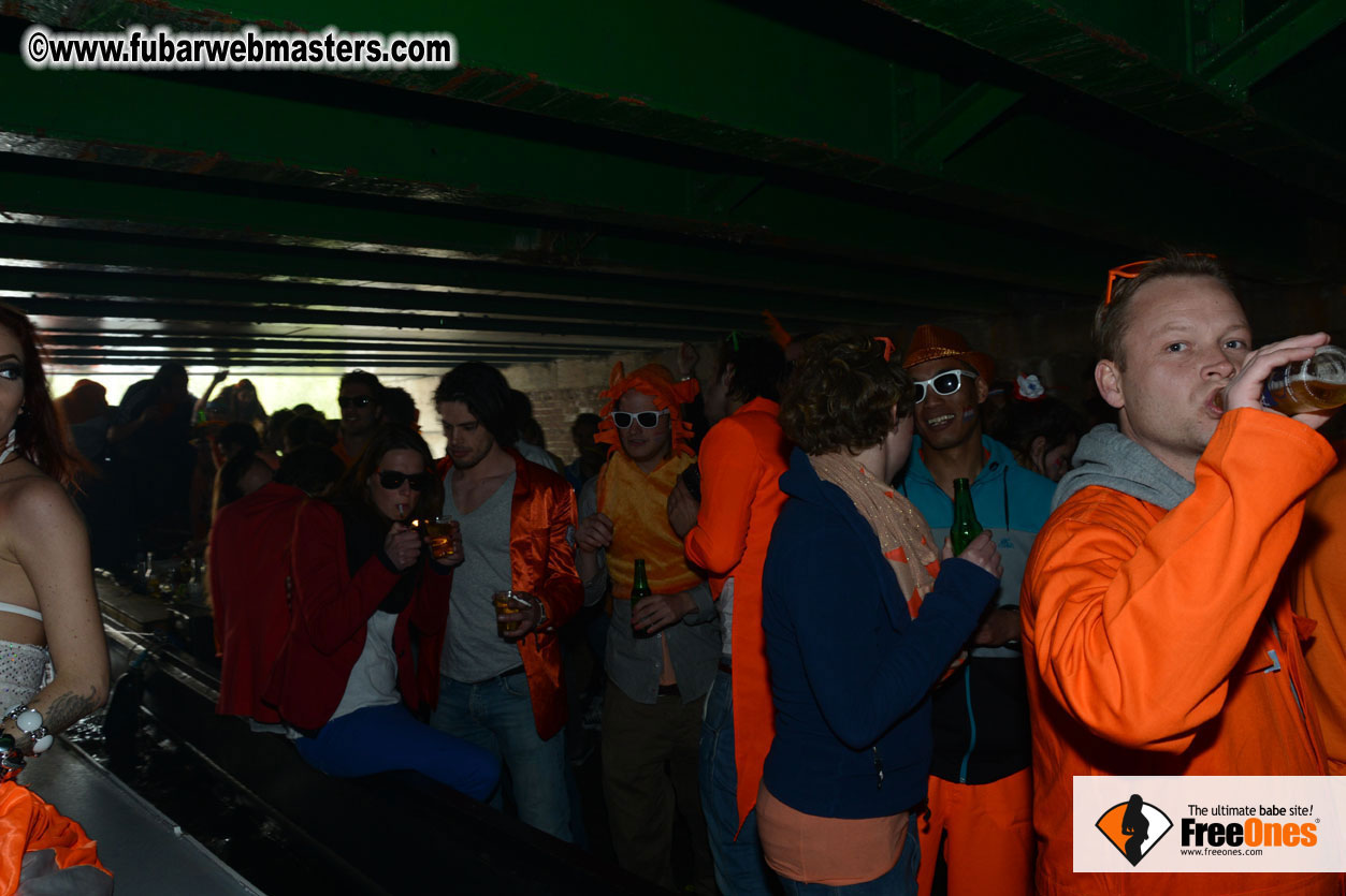 The FUBAR - AVN   V.I.P. Queendsay Canal Cruise