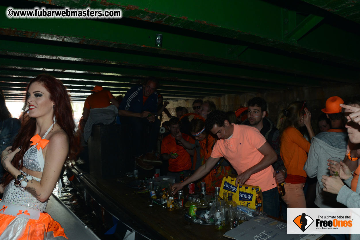 The FUBAR - AVN   V.I.P. Queendsay Canal Cruise