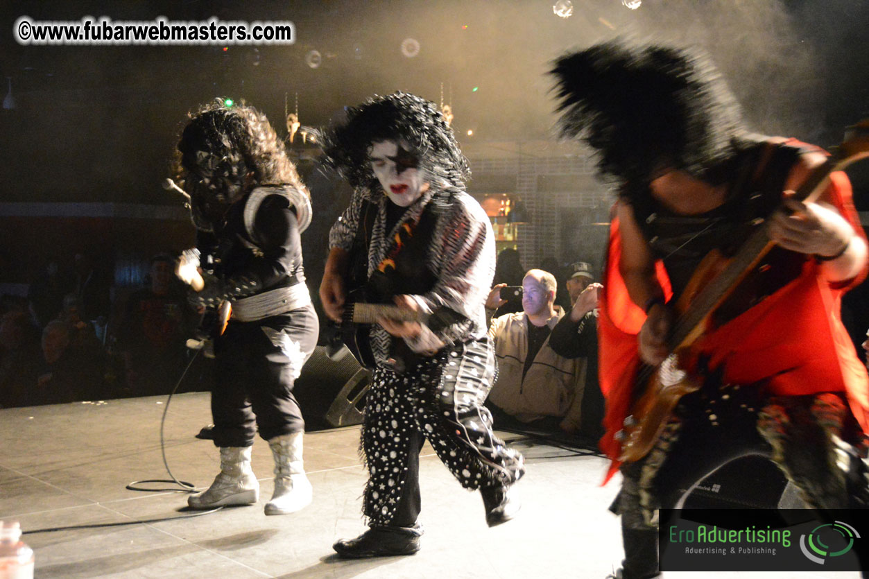 Mini Kiss Performance