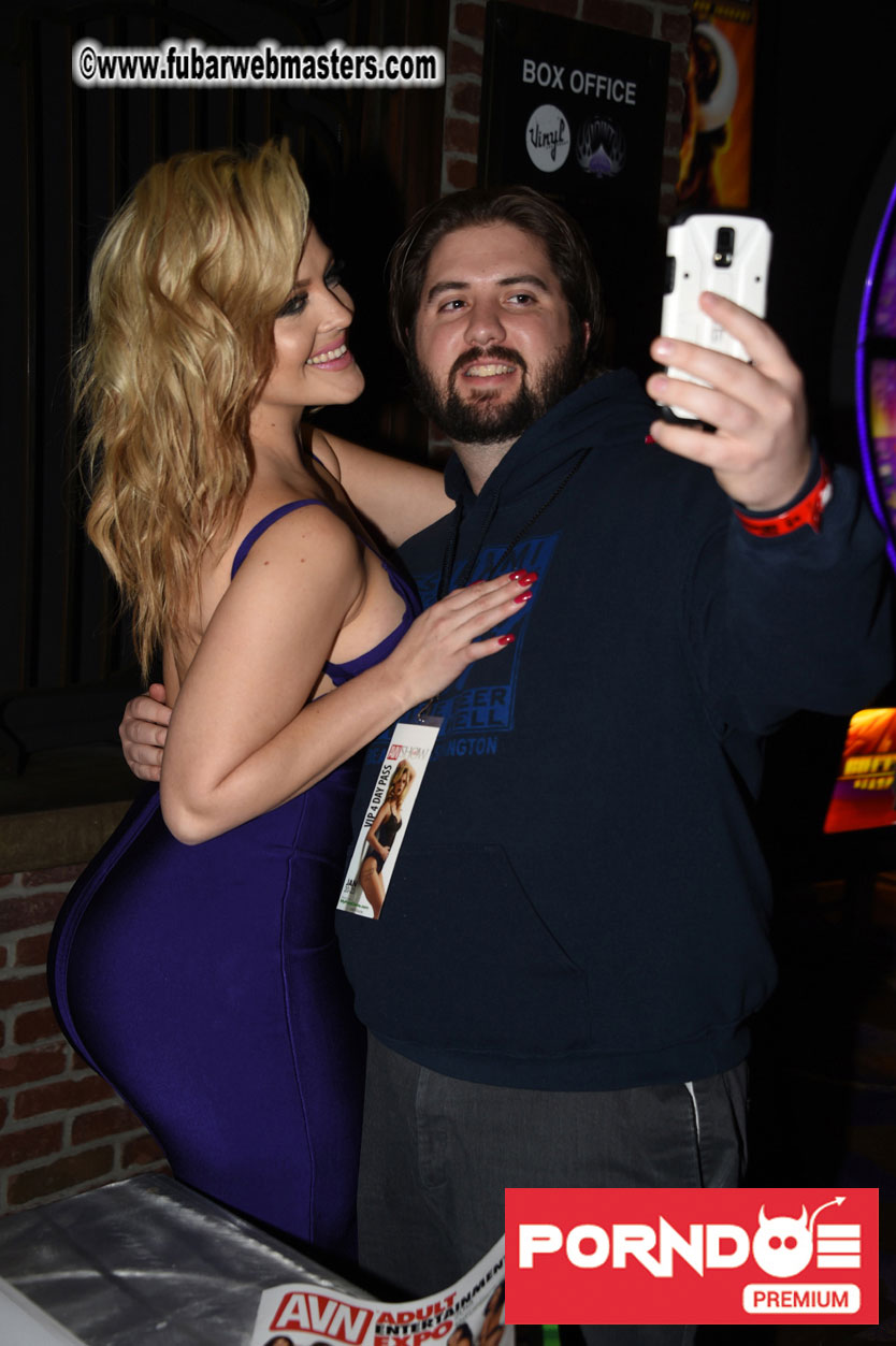 Alexis Texas Film Screening and Autograph Session 