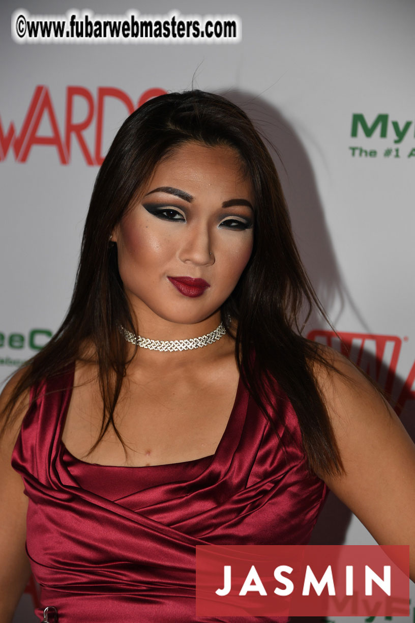 Early AVN Red Carpet