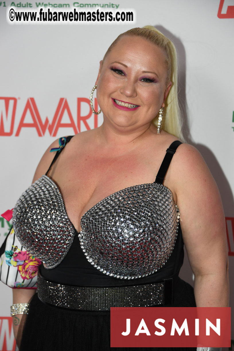 Early AVN Red Carpet