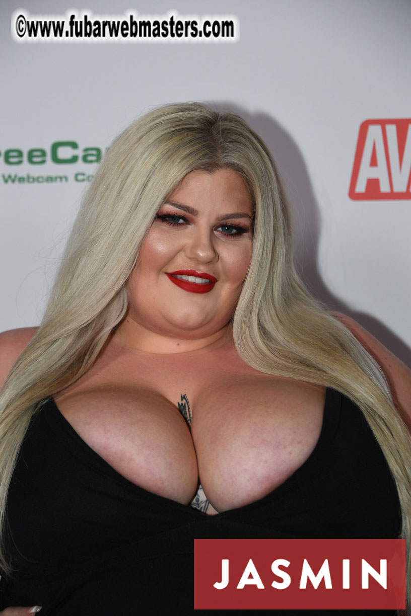 Early AVN Red Carpet