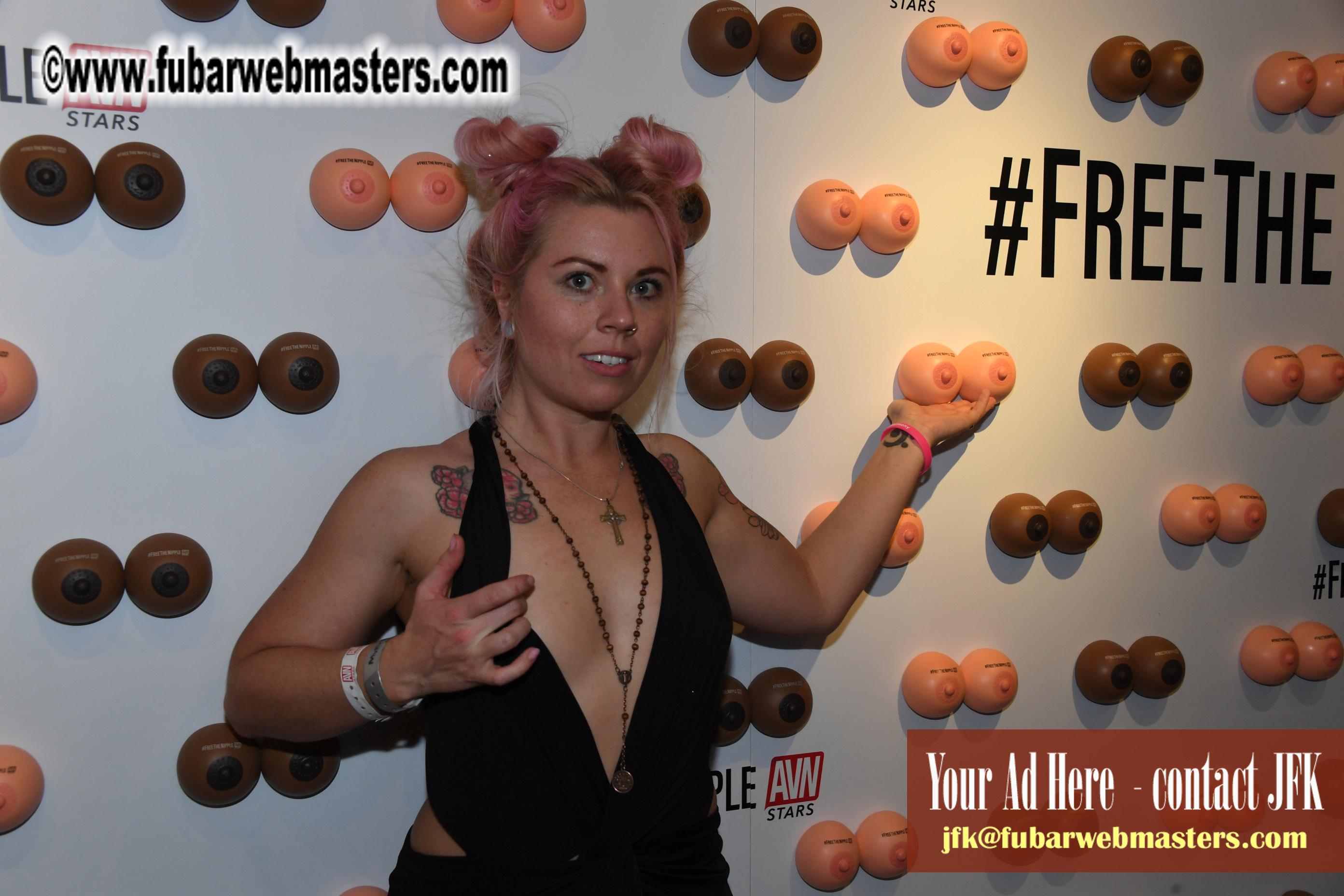 AVN Stars Happy Hour