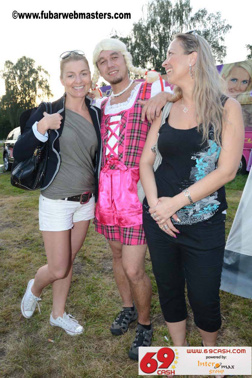 Friday Warm-up Party