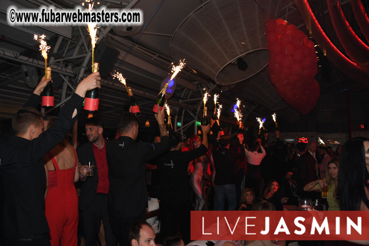 Jasmin Crazy Red Party