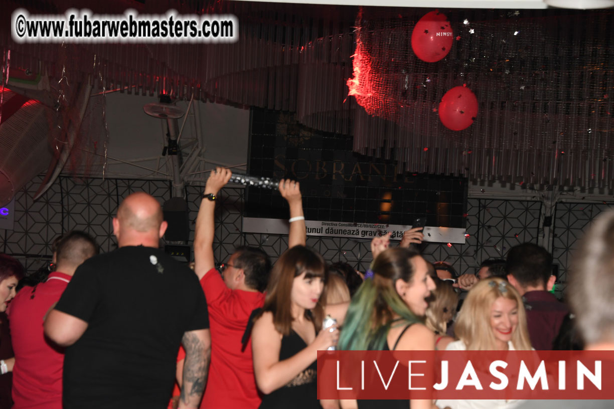 Jasmin Crazy Red Party