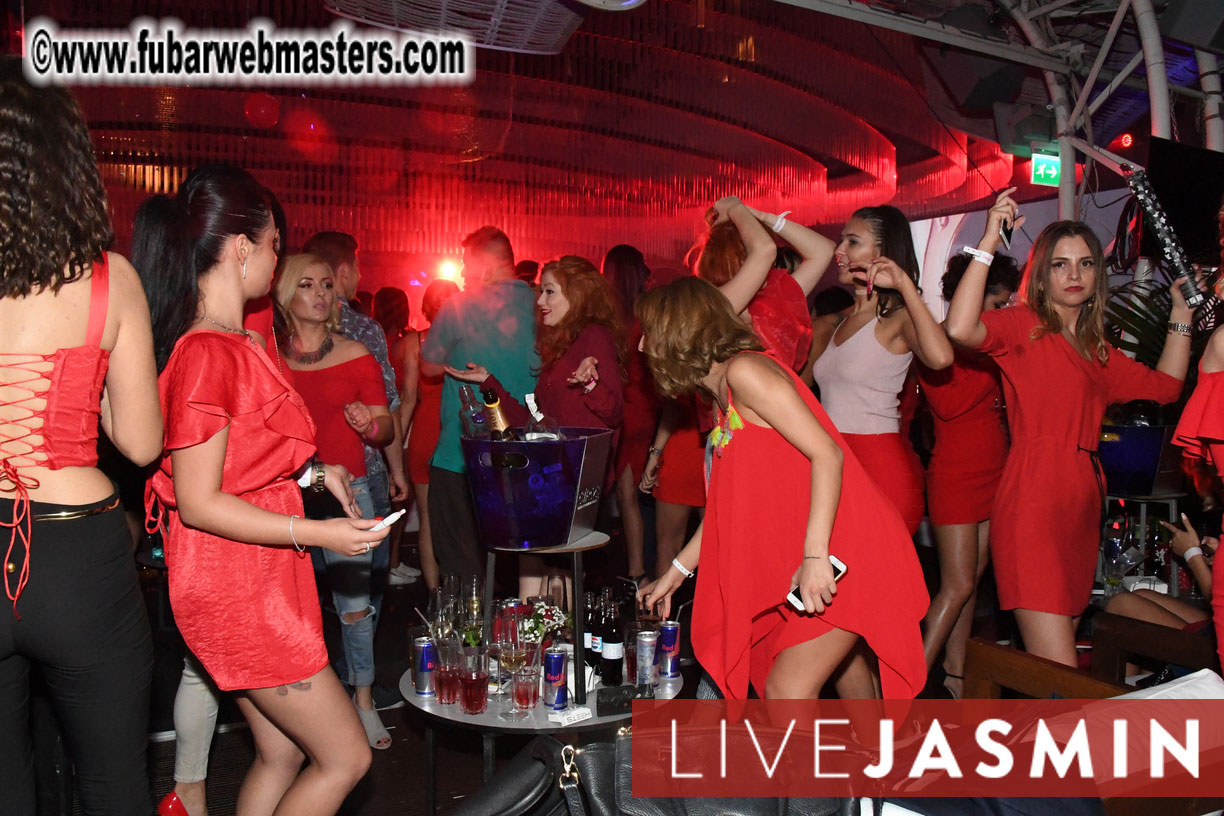 Jasmin Crazy Red Party