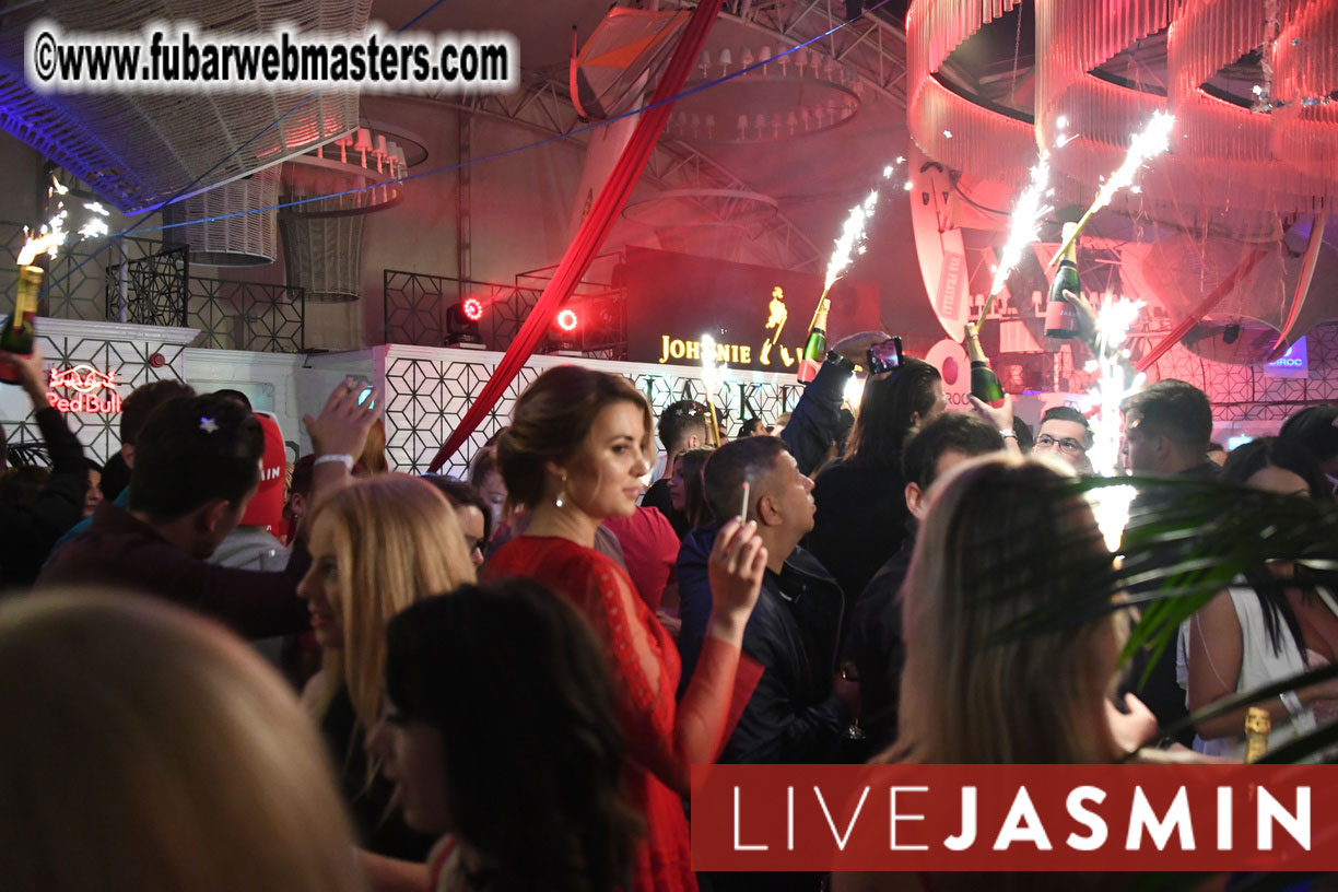 Jasmin Crazy Red Party