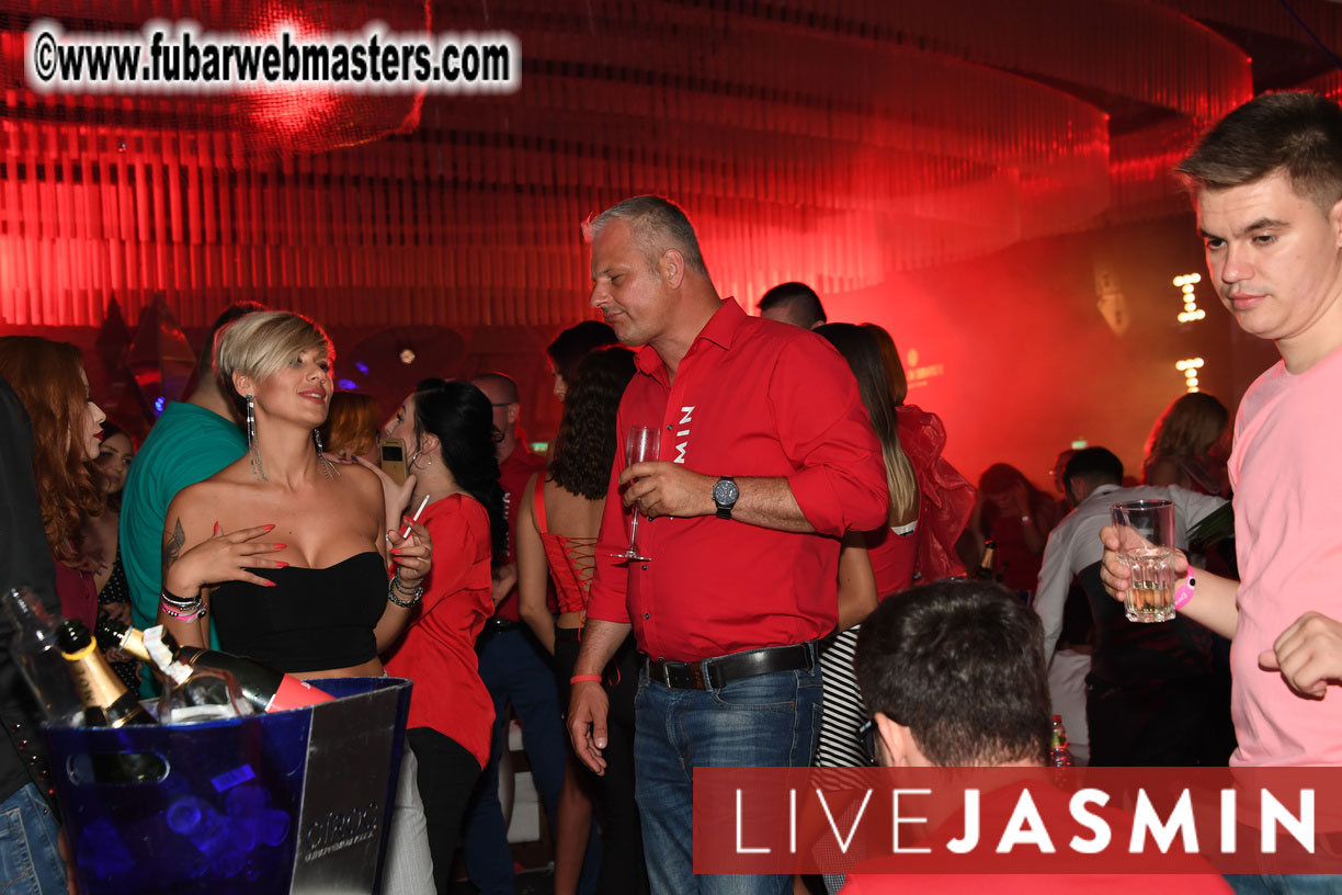 Jasmin Crazy Red Party