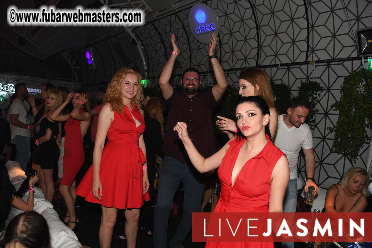 Jasmin Crazy Red Party