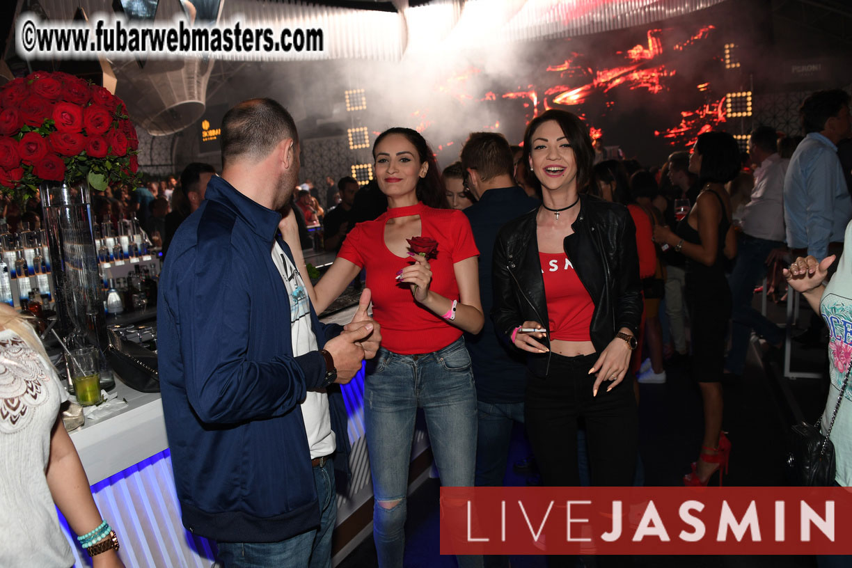 Jasmin Crazy Red Party