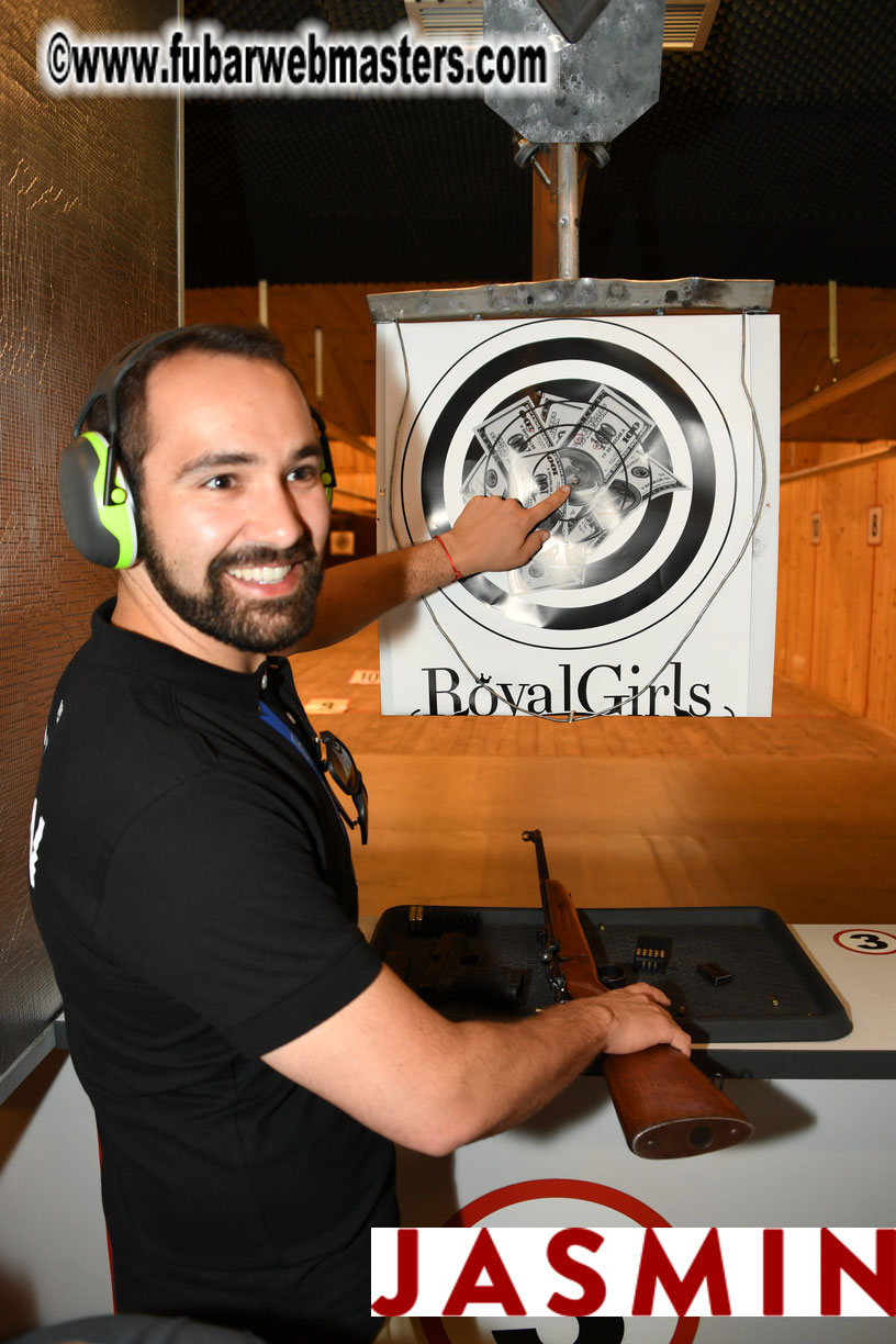 Royal Girls - Shooting Range