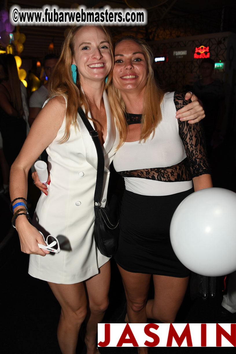 BongaCams SENSATION Party (White Party)