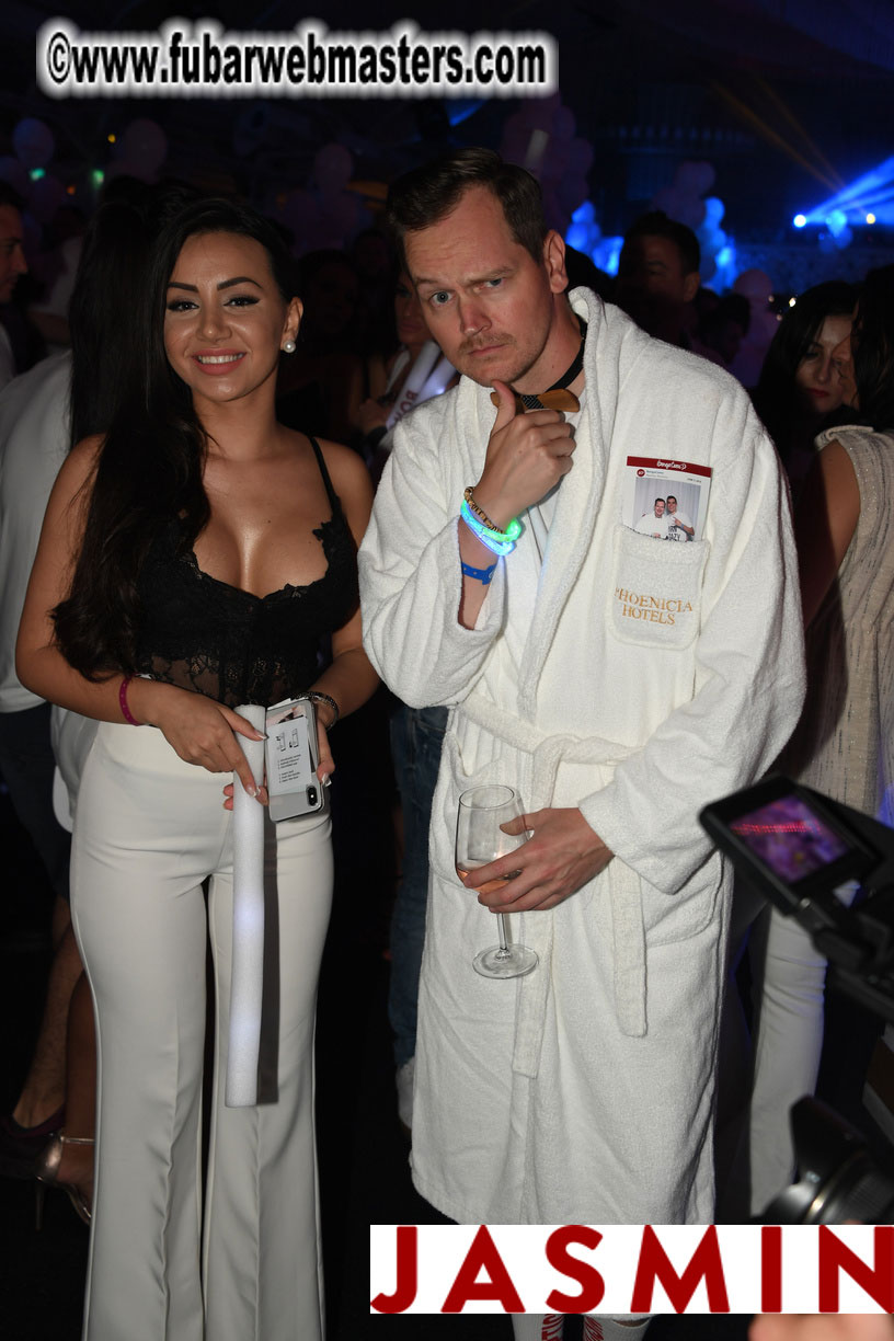 BongaCams SENSATION Party (White Party)