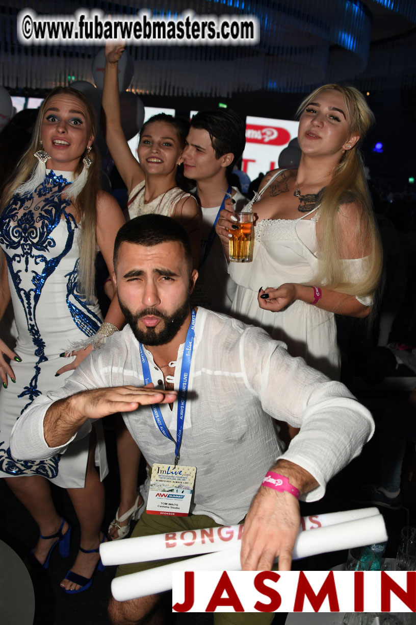 BongaCams SENSATION Party (White Party)