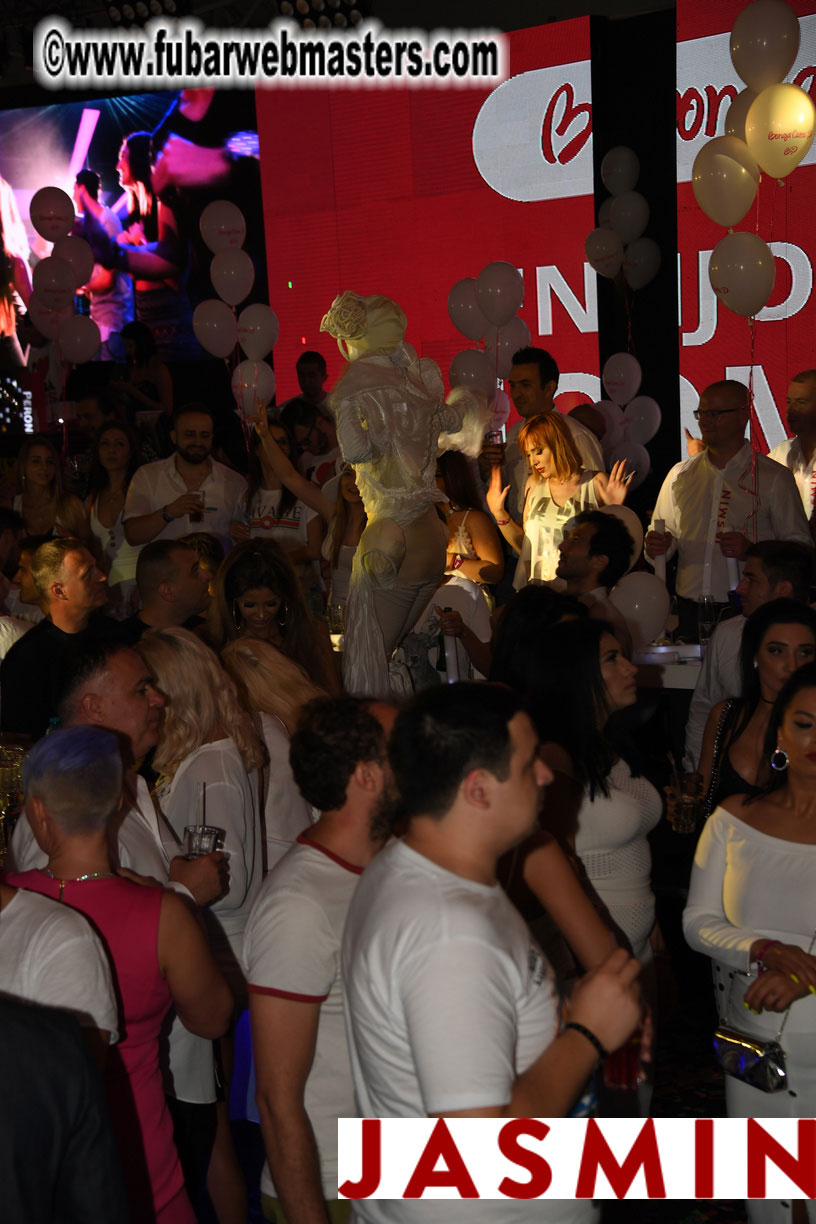 BongaCams SENSATION Party (White Party)