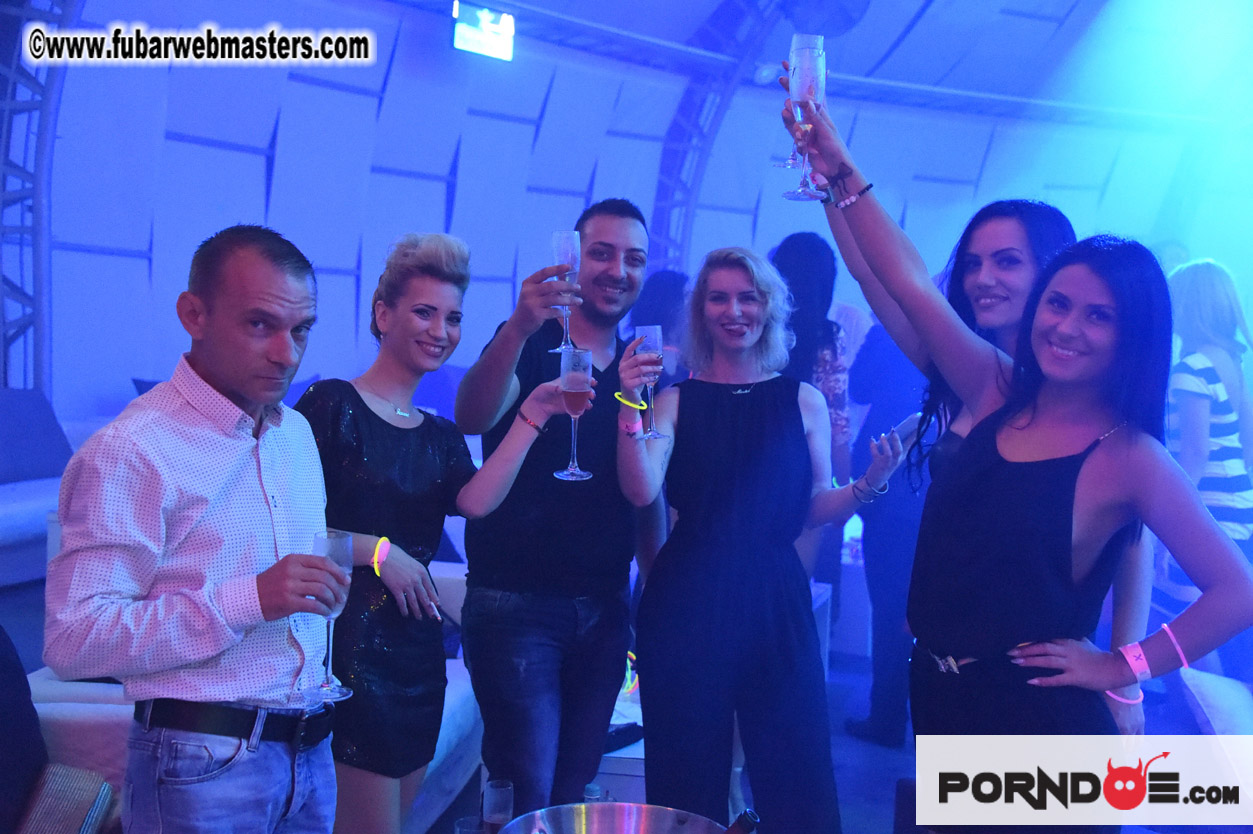 Party at EGO- Live Cams We Love ! 