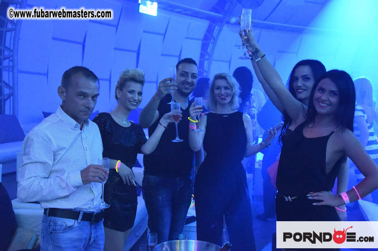 Party at EGO- Live Cams We Love ! 