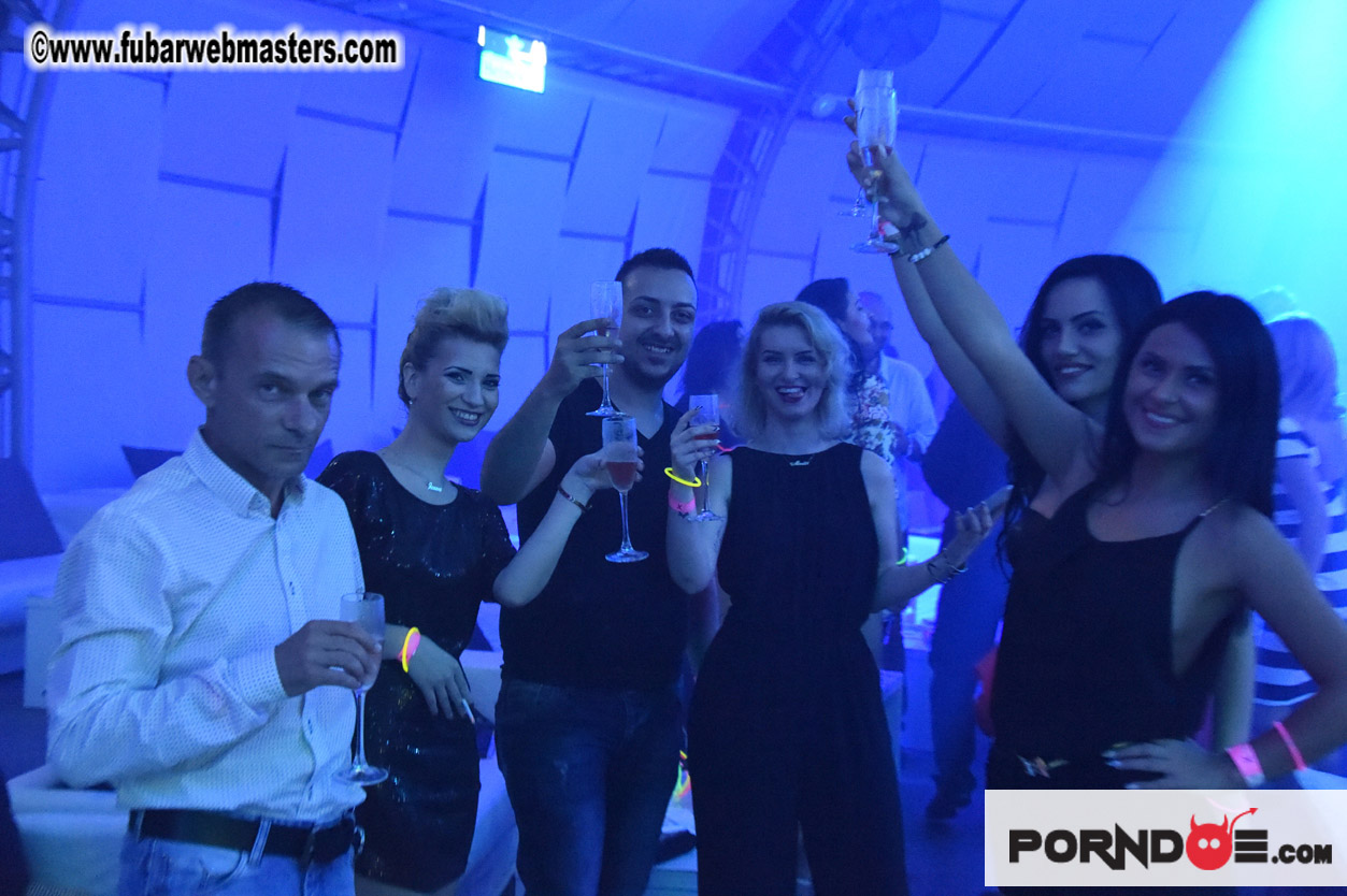 Party at EGO- Live Cams We Love ! 