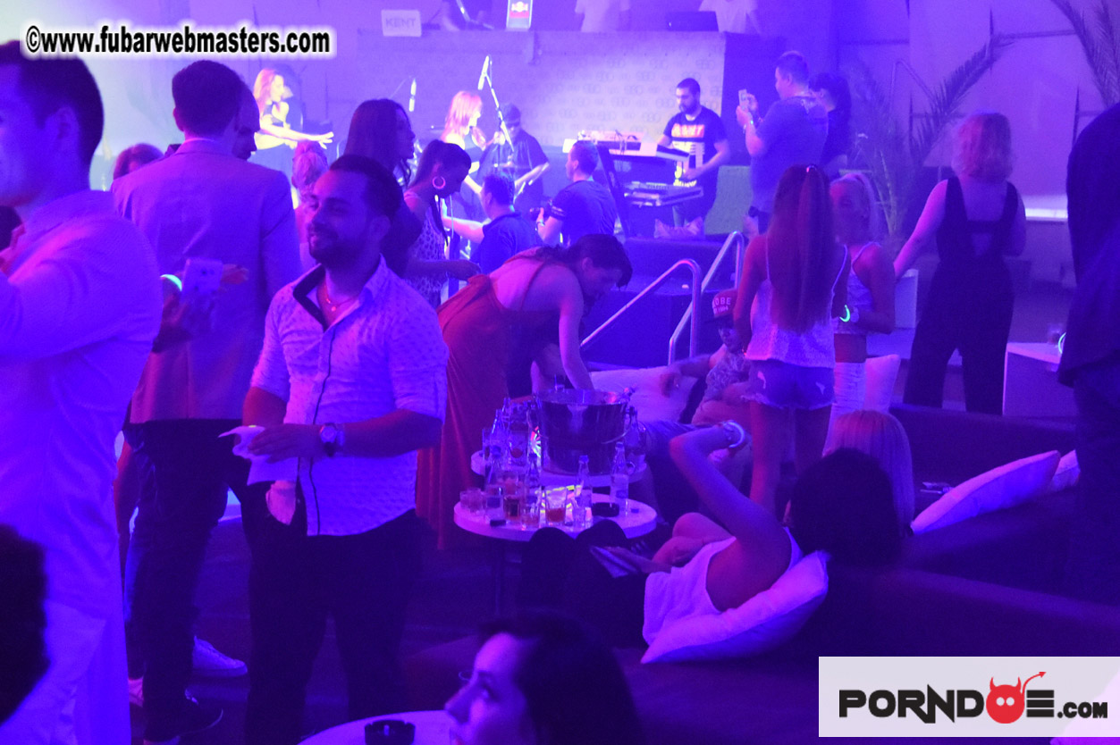 Party at EGO- Live Cams We Love ! 