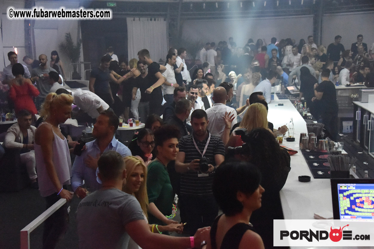 Party at EGO- Live Cams We Love ! 