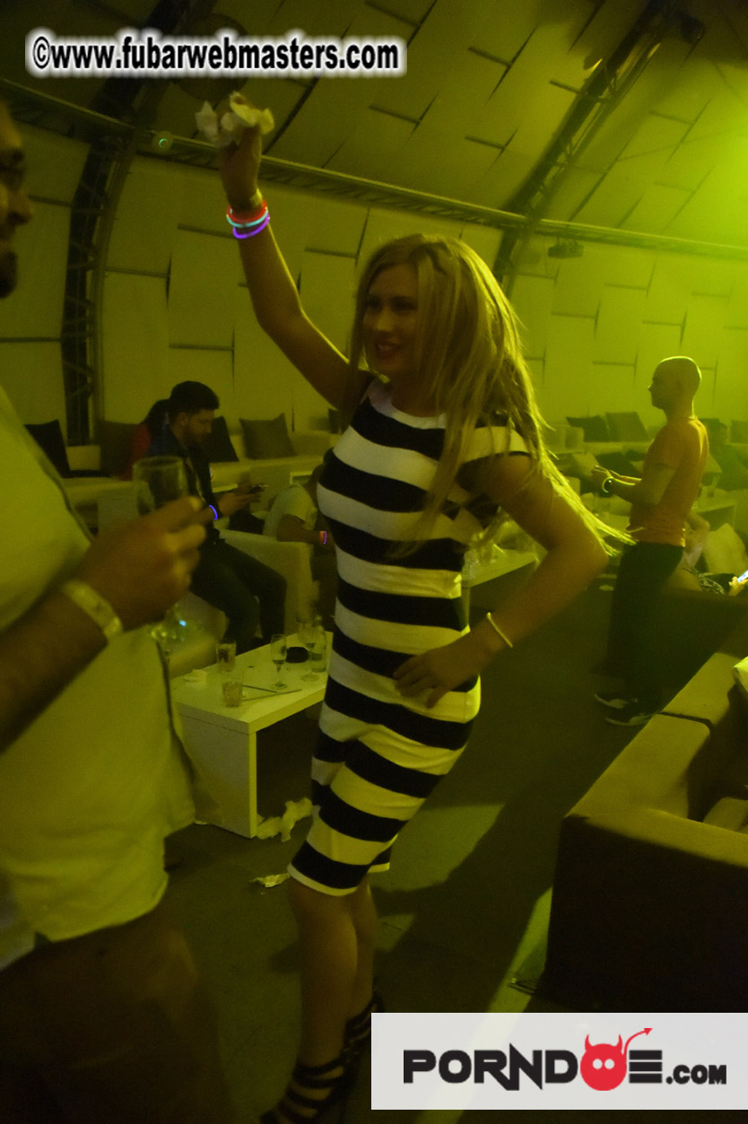 Party at EGO- Live Cams We Love ! 