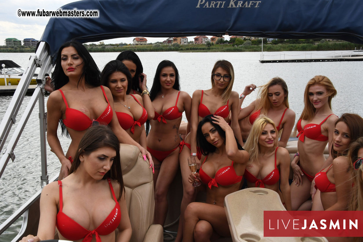 LiveJasmin Watersports