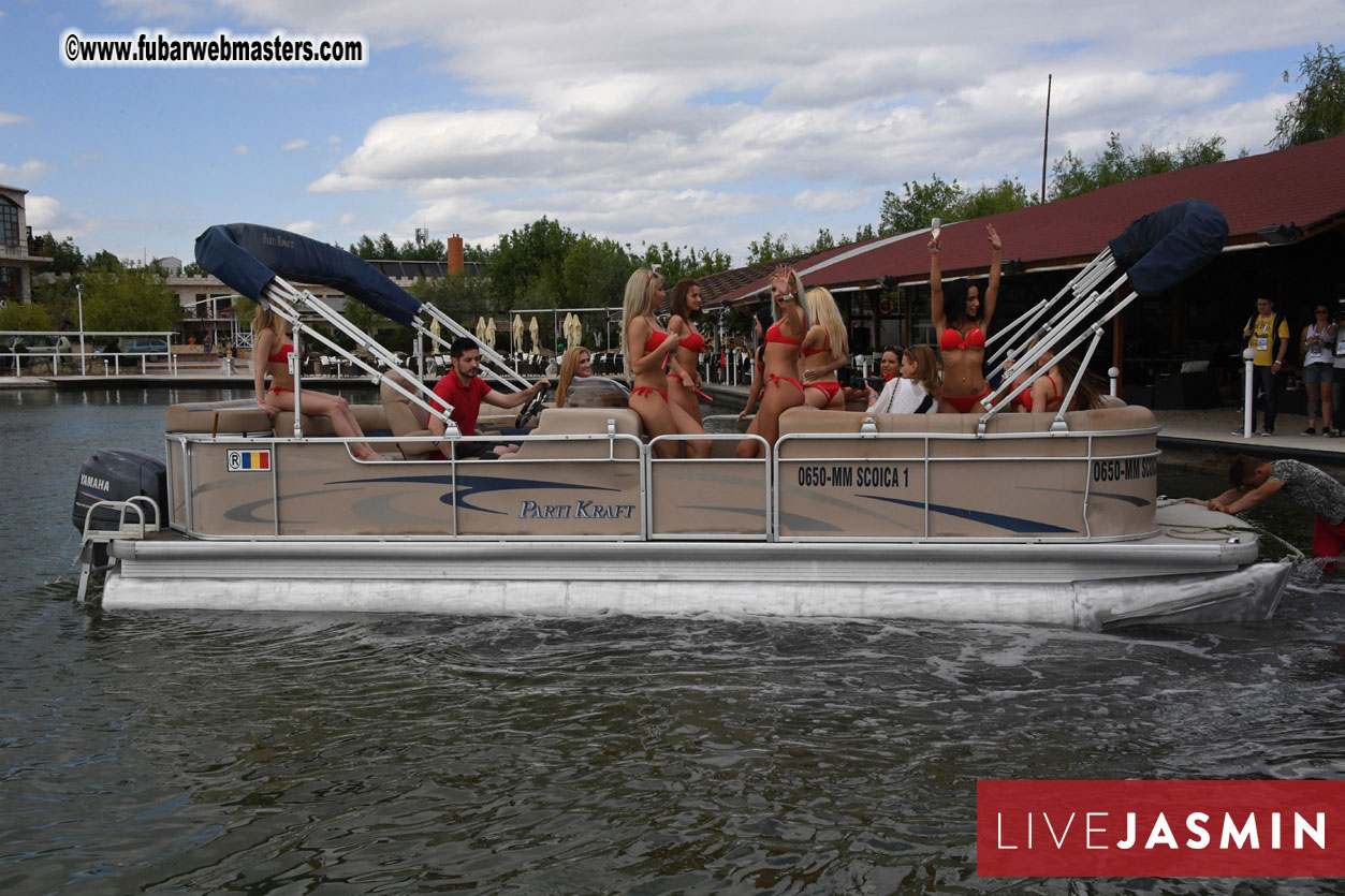 LiveJasmin Watersports