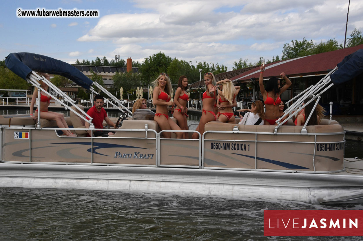 LiveJasmin Watersports