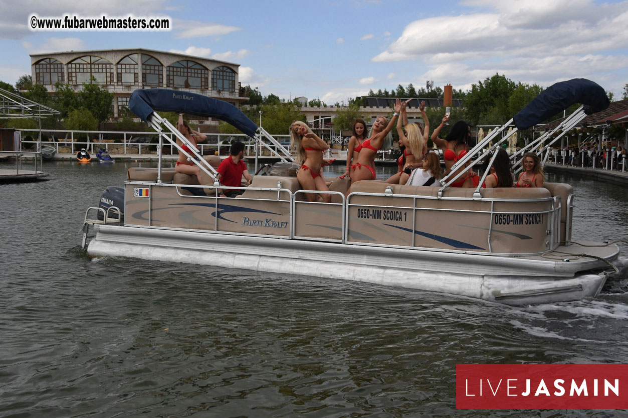 LiveJasmin Watersports