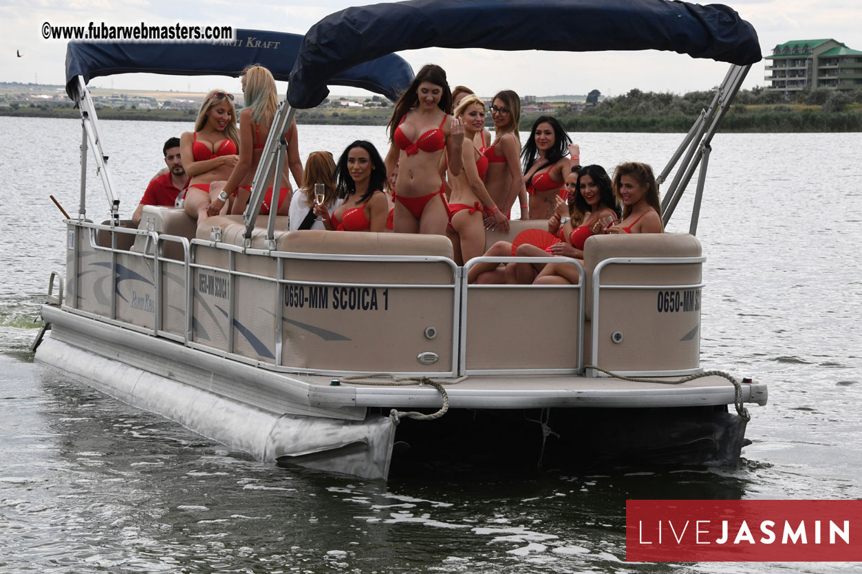 LiveJasmin Watersports