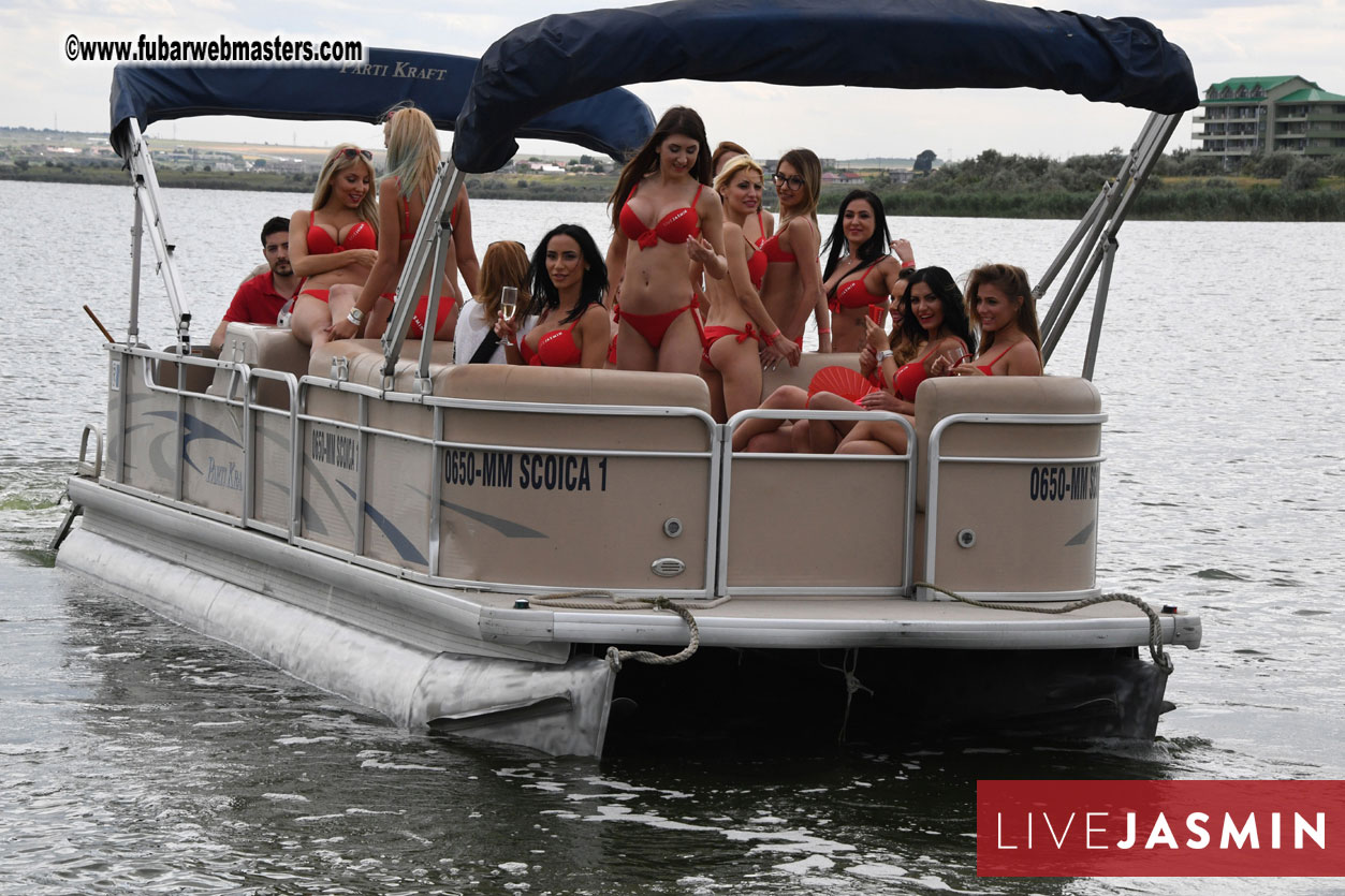 LiveJasmin Watersports