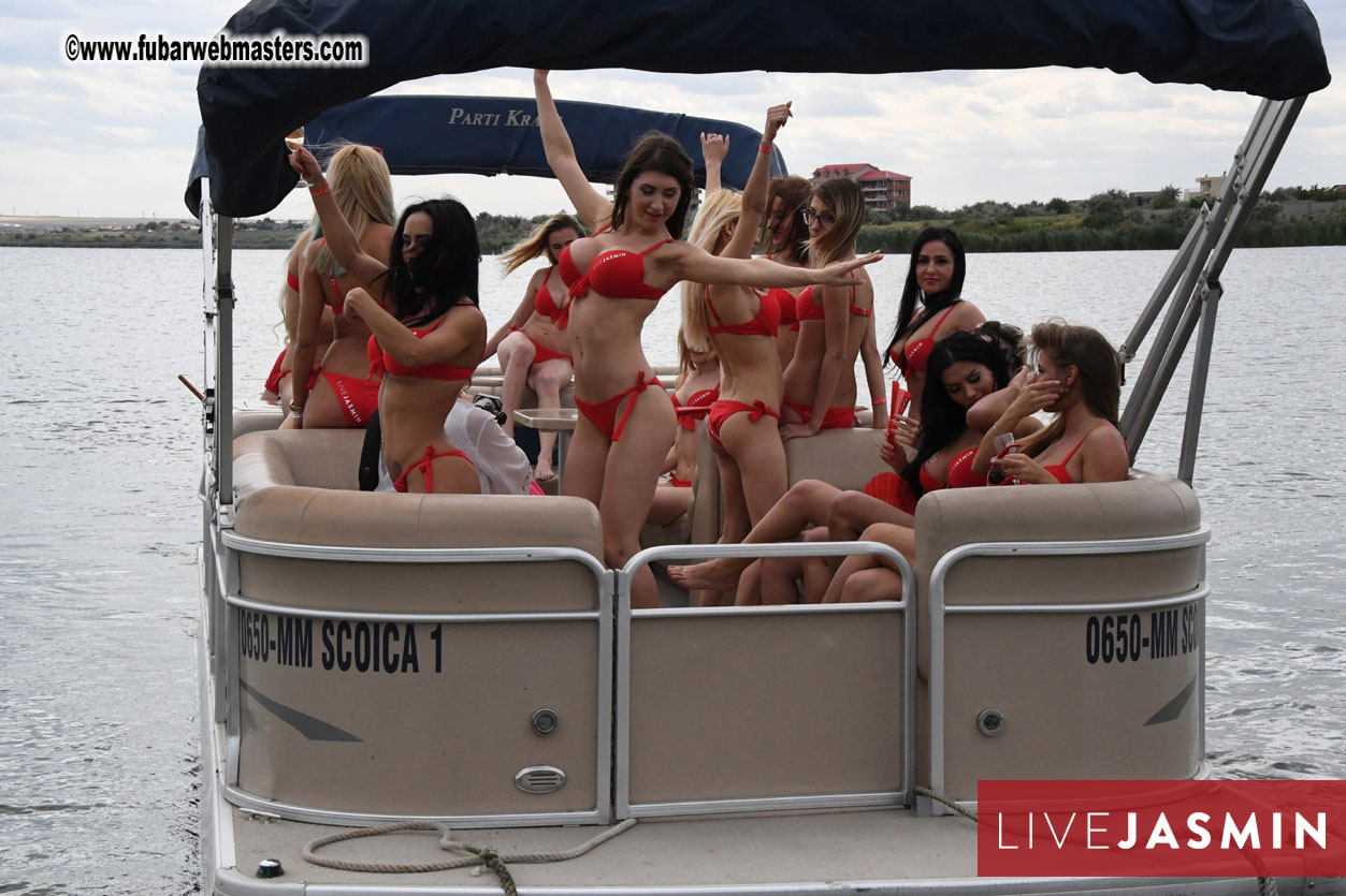 LiveJasmin Watersports