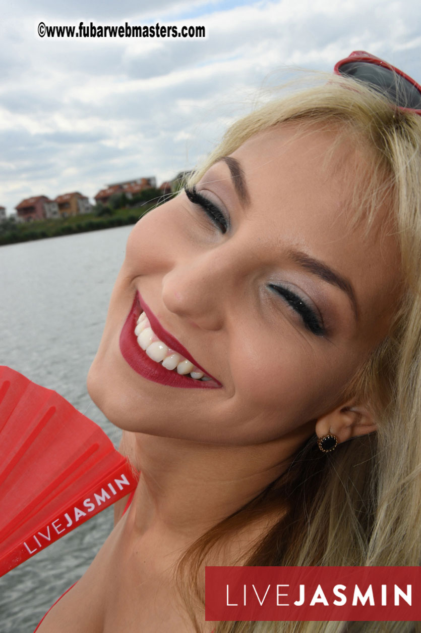 LiveJasmin Watersports