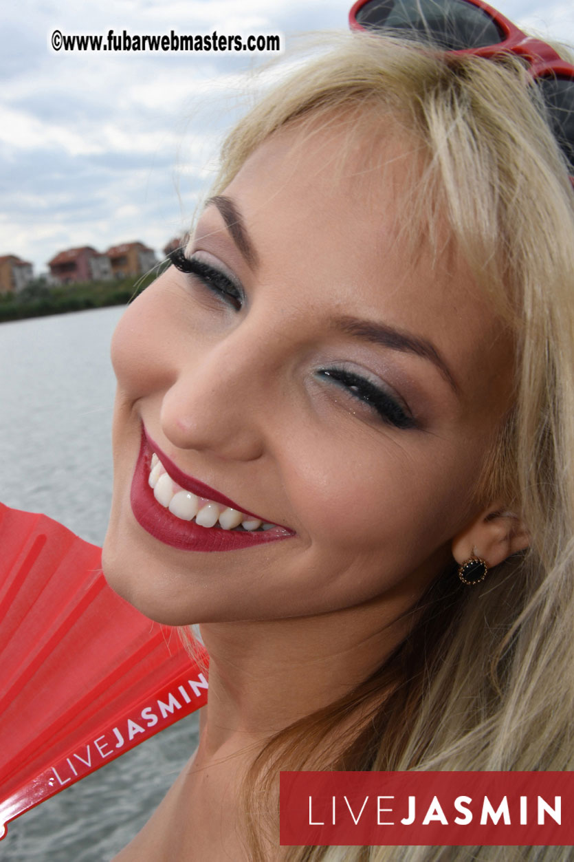 LiveJasmin Watersports