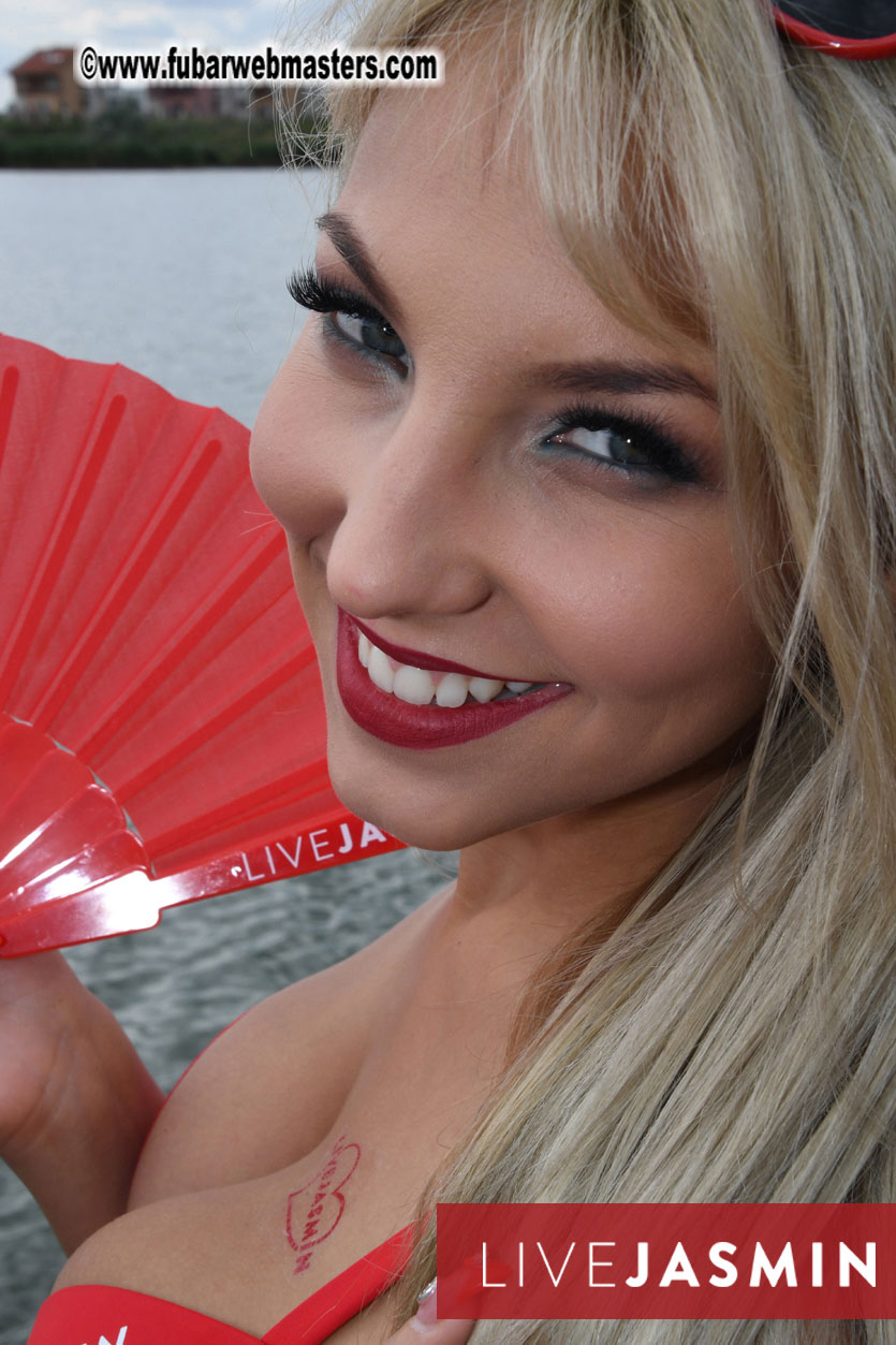 LiveJasmin Watersports