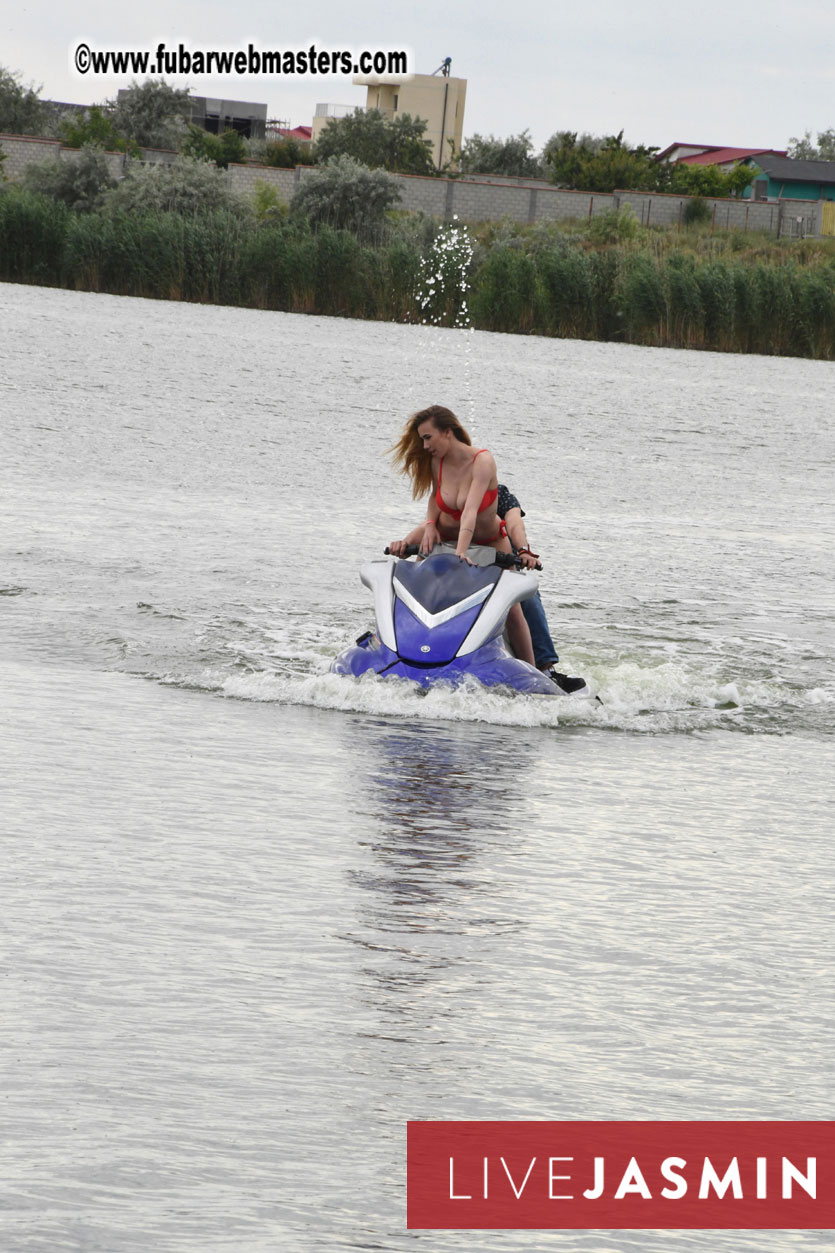 LiveJasmin Watersports