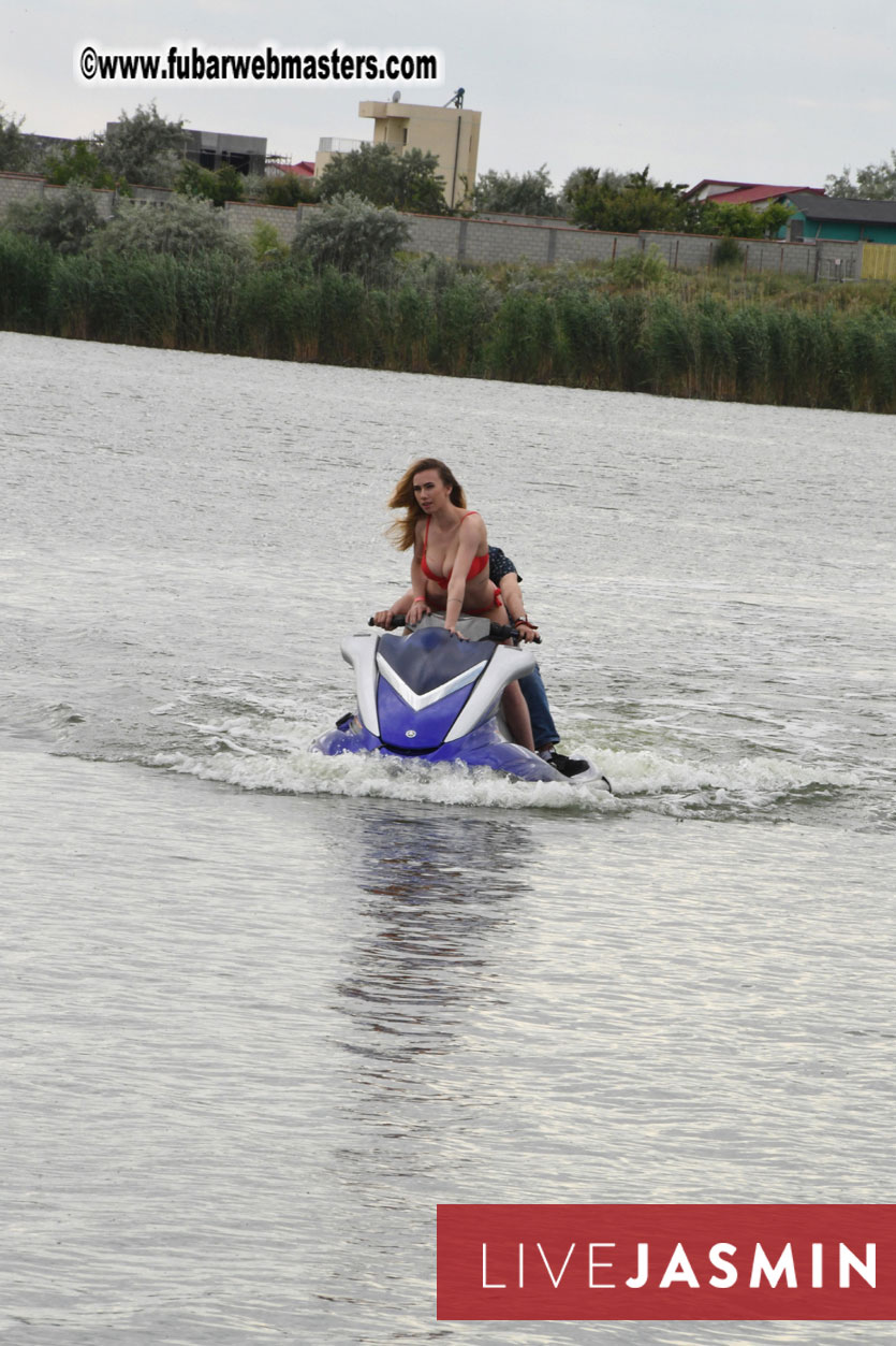 LiveJasmin Watersports