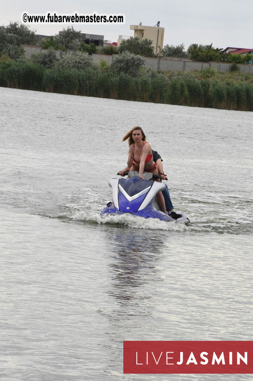 LiveJasmin Watersports