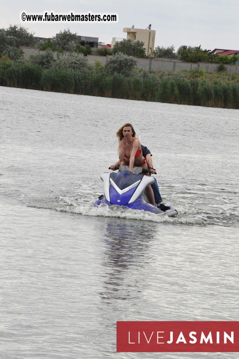 LiveJasmin Watersports