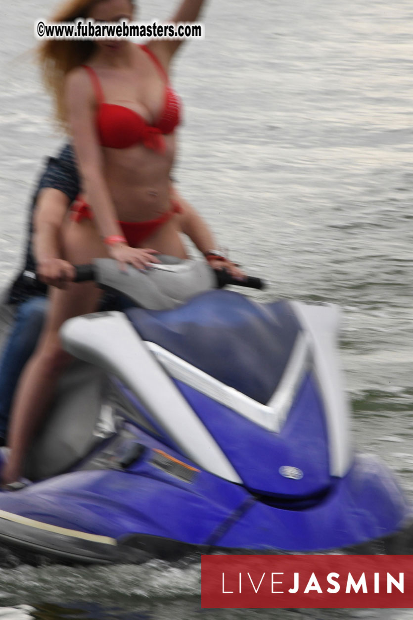 LiveJasmin Watersports