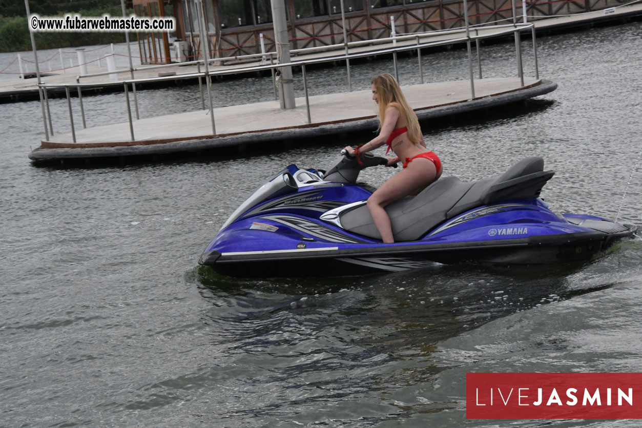 LiveJasmin Watersports