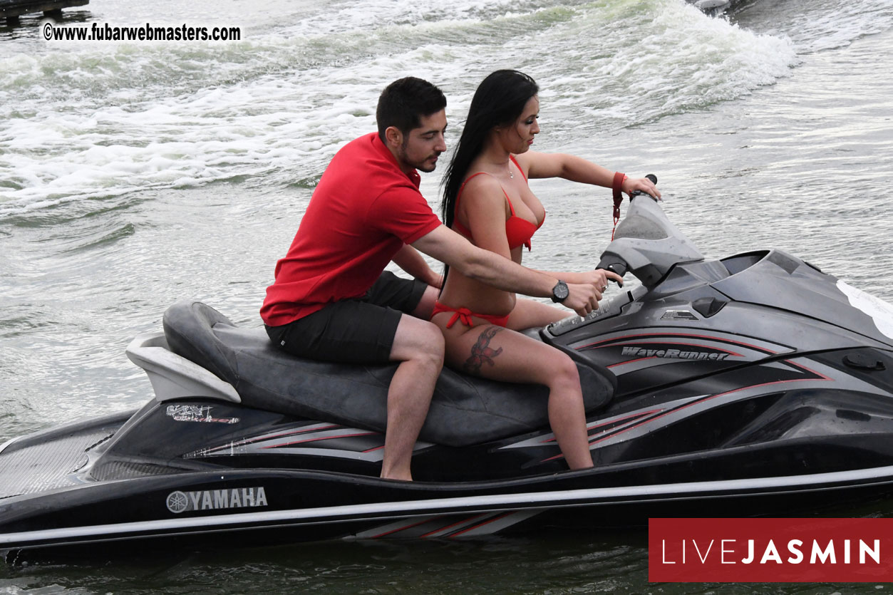 LiveJasmin Watersports