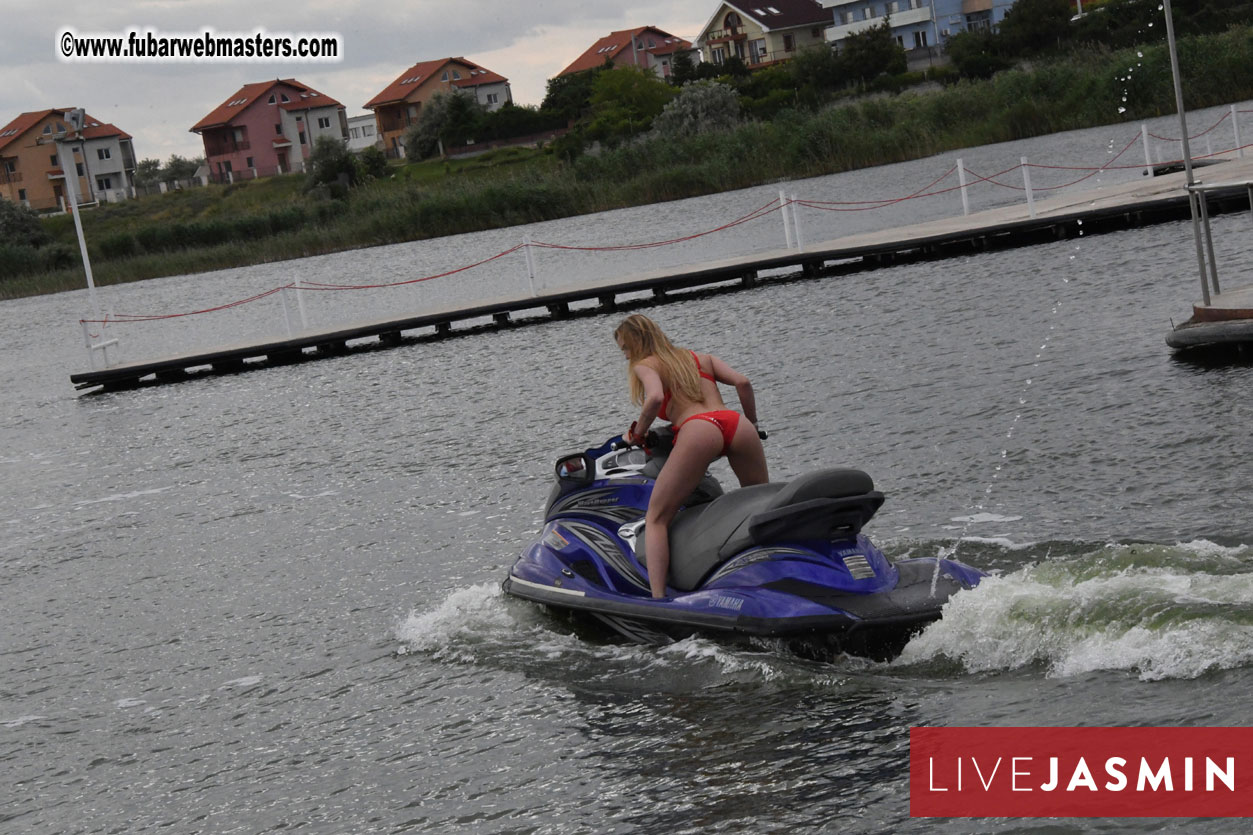 LiveJasmin Watersports