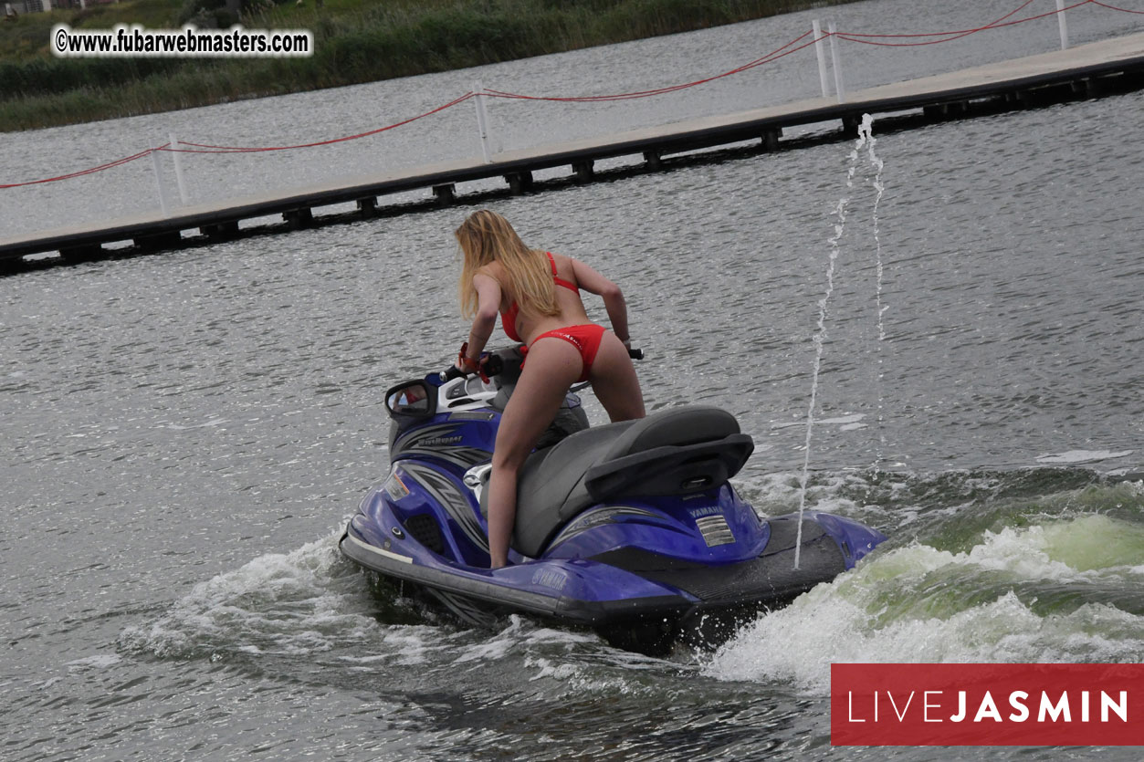 LiveJasmin Watersports