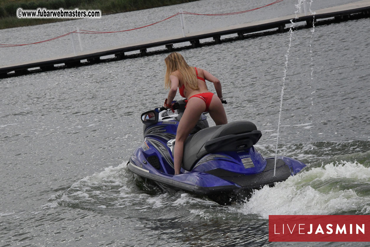 LiveJasmin Watersports