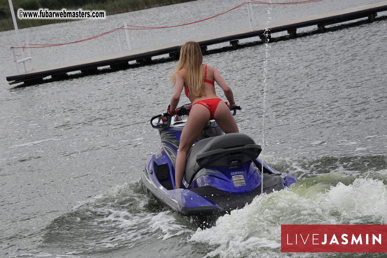 LiveJasmin Watersports