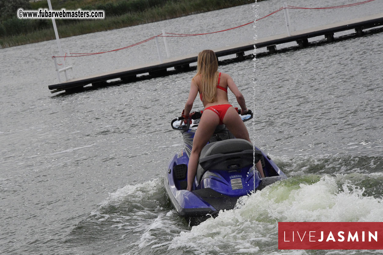 LiveJasmin Watersports