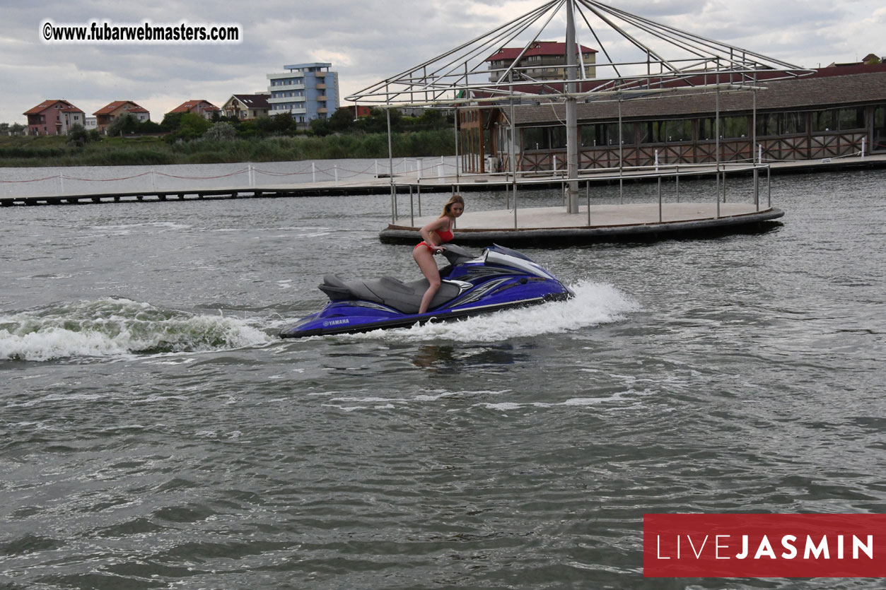 LiveJasmin Watersports